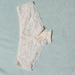 Honeydew Ivory Lace Cat Hipster Panty XL